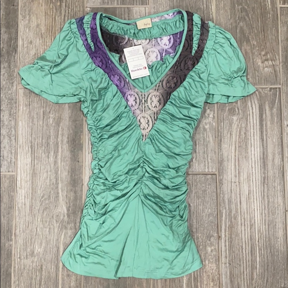 Daytrip Women Green Shirt V Neck
